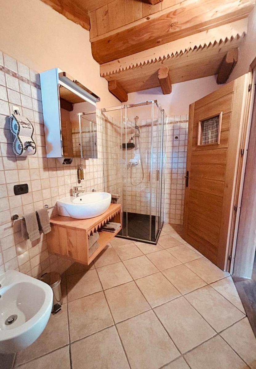 Hibou Chambres - Cogne Habitación foto